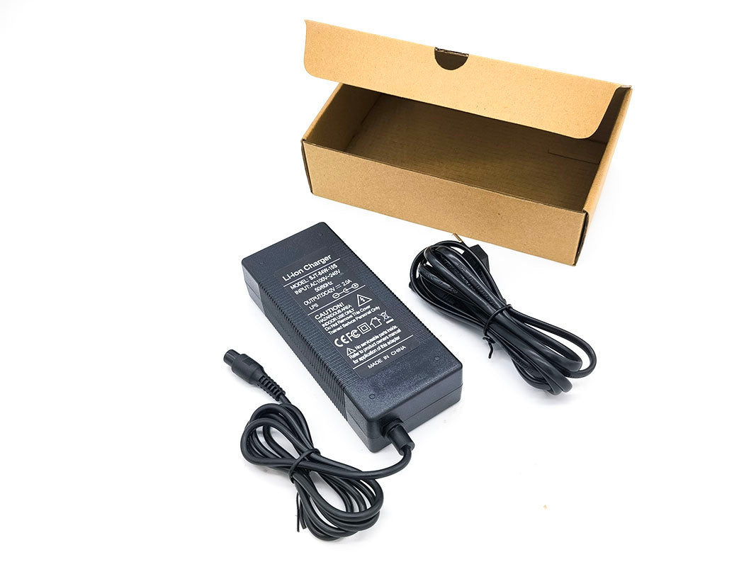 Carregador 36V 2A (GX12)