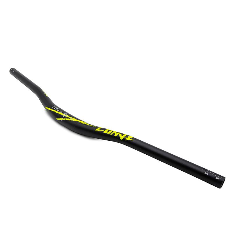 Guiador de 720 mm com elevação de 25 mm (preto)