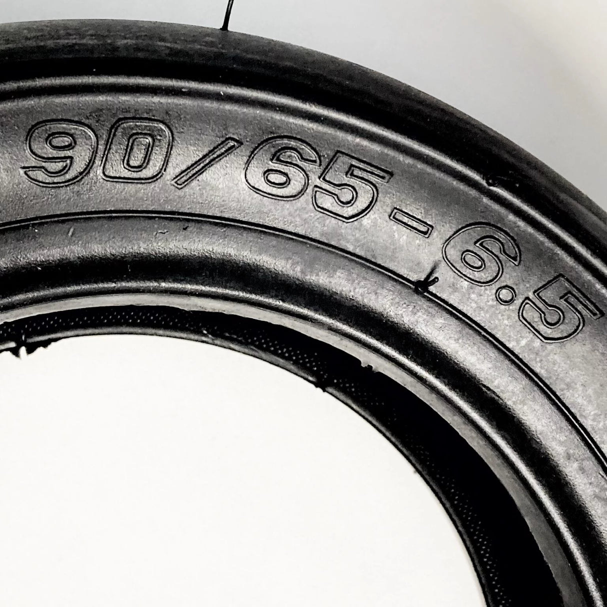 rueda clincher 90/65 6.5 tubeless